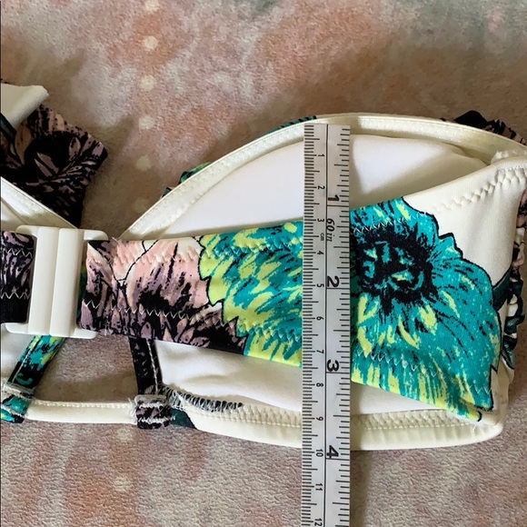 XS Strapless floral bikini top w/ruffle NWT H&M - Picture 6 of 6